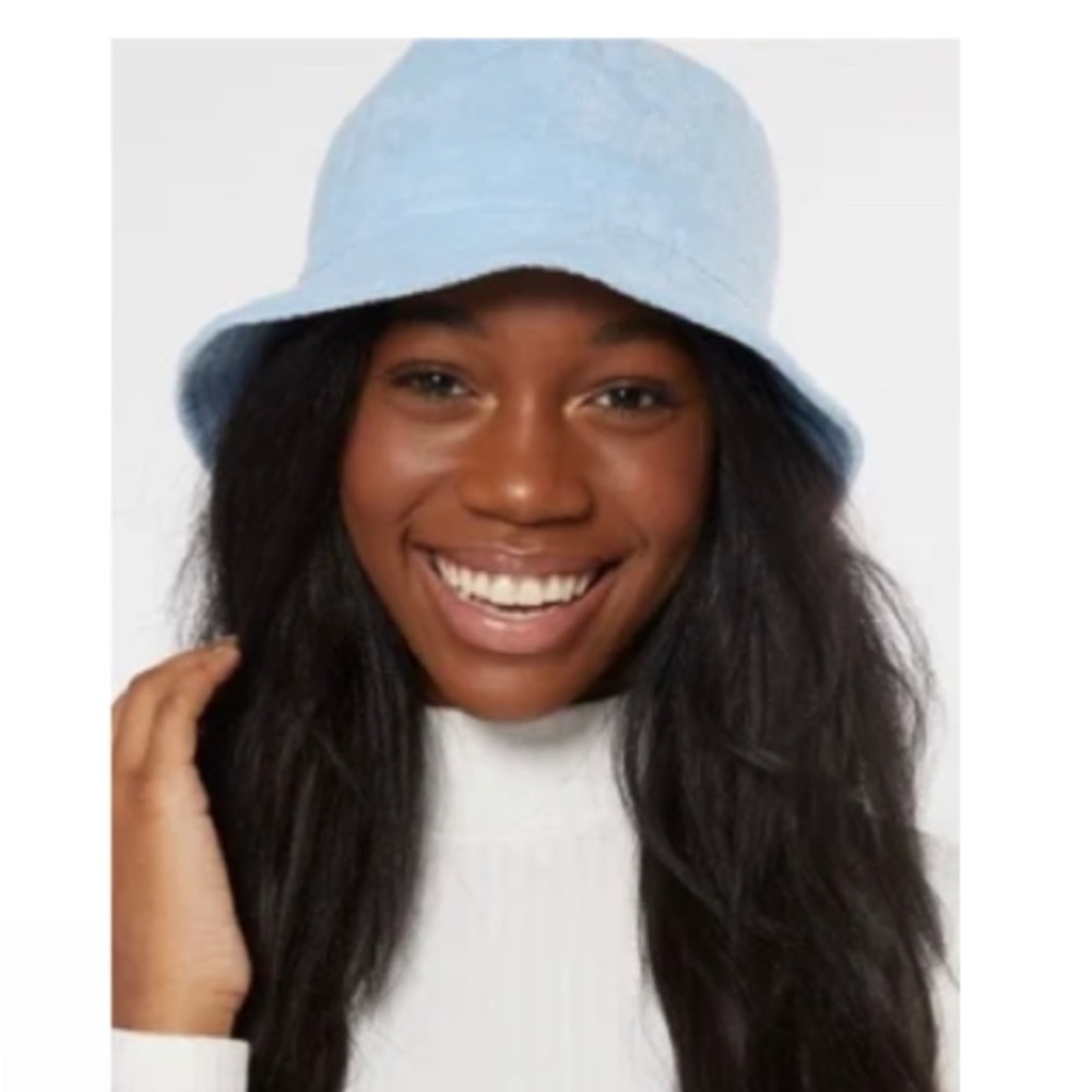 Rue 21 light blue terry knit bucket hat